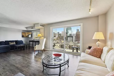 1225 Lasalle Ave #1507, Minneapolis, MN 55403