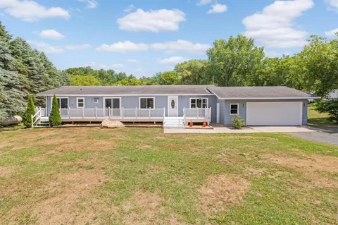 808 Horse Lake Ln, Osceola, WI 54009