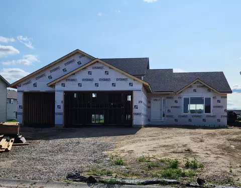 137 3rd St NW, Delano, MN 55328