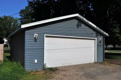 726 N 3rd St, Montevideo, MN 56265 photo 28