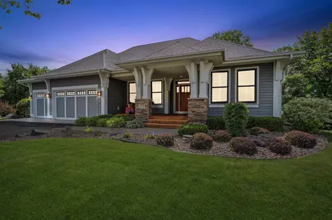 573 Spruce Cir, Eagan, MN 55123