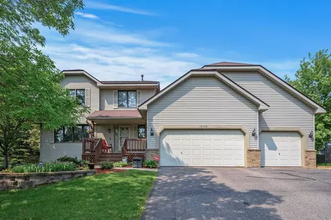 14152 Hidden View Rd NE, Prior Lake, MN 55372