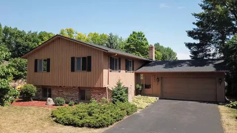 8047 Cheyenne Ave, Chanhassen, MN 55317