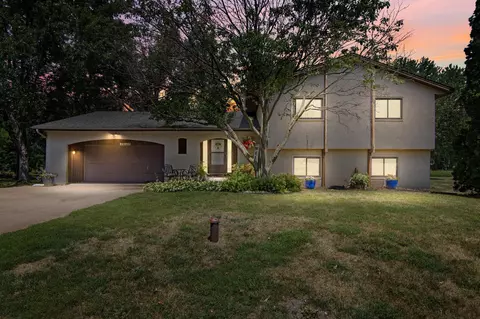 20128 Cimarron Cir, Corcoran, MN 55340 photo 2