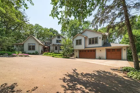 11 Dellwood Ave, Dellwood, MN 55110