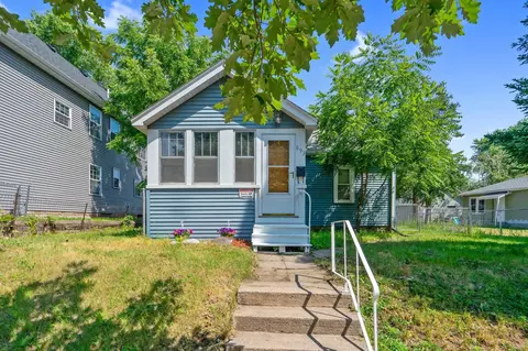893 Sims Ave, Saint Paul, MN 55106