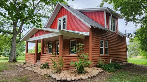 6837 401st Ave NW, Dalbo, MN 55017