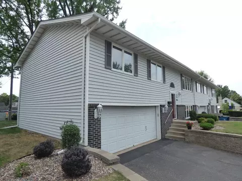 605 E 70th St, Richfield, MN 55423