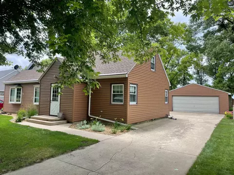 129 Maple St, Tyler, MN 56178 photo 3