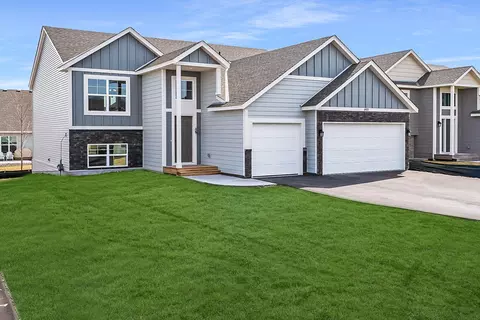 2107 120 Ave, Blaine, MN 55434
