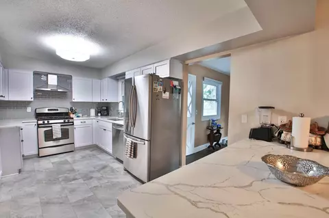 14535 Upper 56th St N, Oak Park Heights, MN 55082