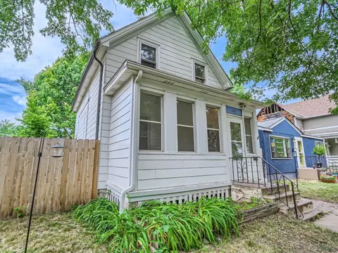 1045 Lawson Ave E, Saint Paul, MN 55106