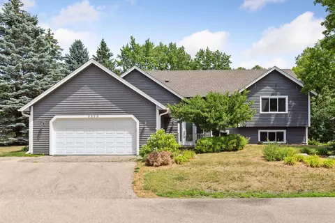 2320 County Road 101 N, Plymouth, MN 55447