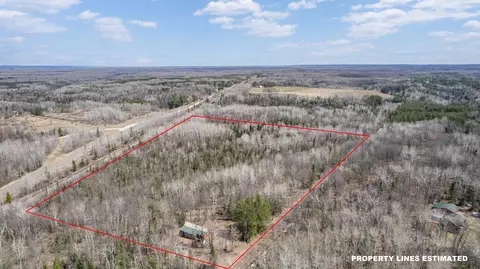 1047 Sorenson Rd, Holyoke Twp, MN 55749
