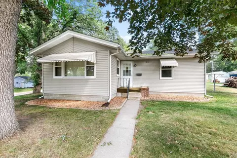 214 8th St NE, Little Falls, MN 56345