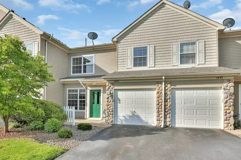 1895 Wildflower Ct, Shoreview, MN 55126