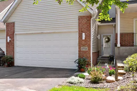 17721 Southridge Ct, Minnetonka, MN 55345