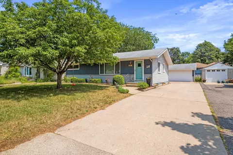 2549 Boone Ave S, Saint Louis Park, MN 55426