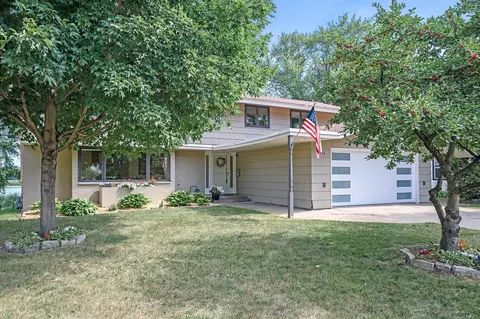 3210 46th Ave N, Robbinsdale, MN 55422