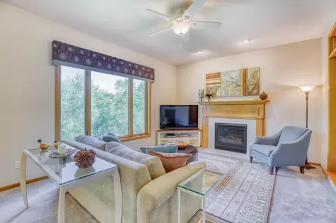 565 77th St W, Eagan, MN 55121 photo 39