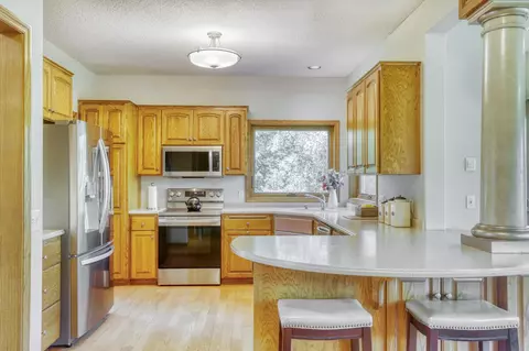 565 77th St W, Eagan, MN 55121 photo 28