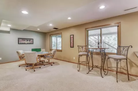 565 77th St W, Eagan, MN 55121 photo 56