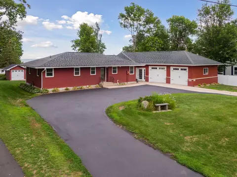 903 E Lake St, Osakis, MN 56360