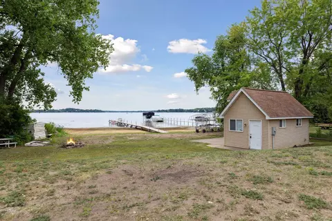 2483 Lake Ave, White Bear Lake, MN 55110
