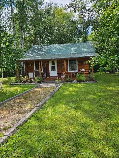 1736 67th St SW, Baudette, MN 56623