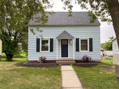 315 W 7th St, Albert Lea, MN 56007