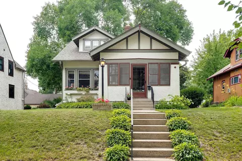 2322 Arthur St NE, Minneapolis, MN 55418