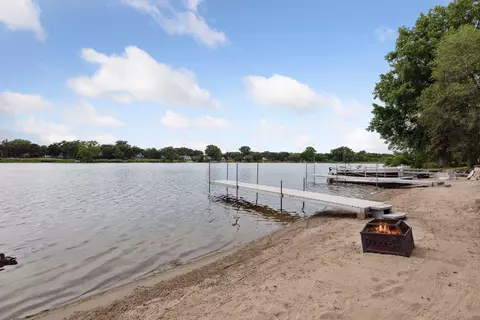 4821 Twin Lake Ave, Brooklyn Center, MN 55429