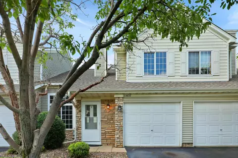15037 Dunwood Trl #40, Apple Valley, MN 55124