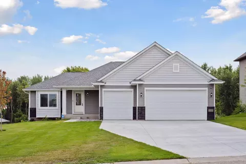 1165 Woodland Dr, Howard Lake, MN 55349