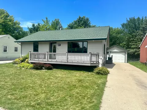 709 Bristol St, Worthington, MN 56187