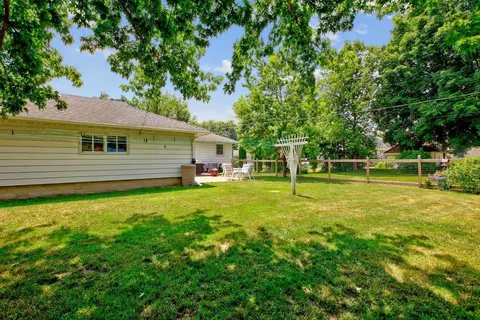 720 8th St NW, Faribault, MN 55021 photo 7