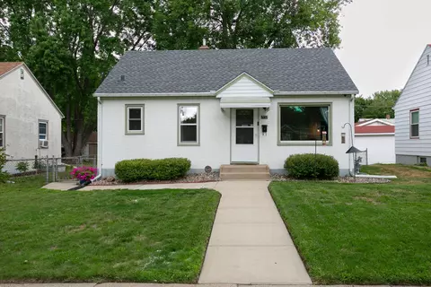 1953 Nebraska Ave E, Saint Paul, MN 55119