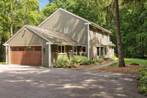 2732 Deerhill Rd, Long Lake, MN 55356
