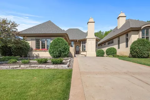 1925 Fulham St, Roseville, MN 55113