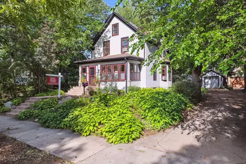 211 Cecil St SE, Minneapolis, MN 55414