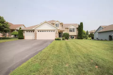 617 Overlook Dr, Buffalo, MN 55313