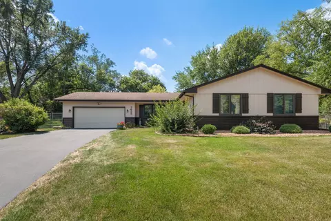 3655 Union Terrace Ct N, Plymouth, MN 55441