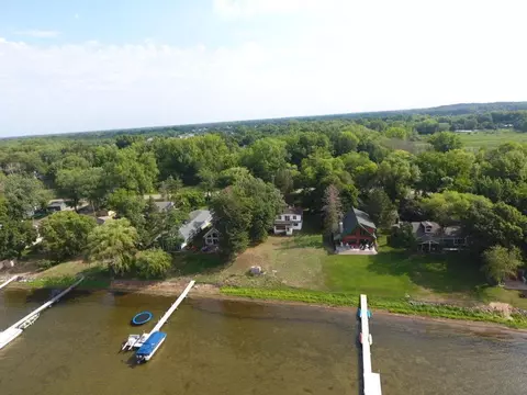 7323 N Shore Trl N, Forest Lake, MN 55025