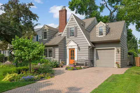 919 Delaware Ave, Mendota Heights, MN 55118