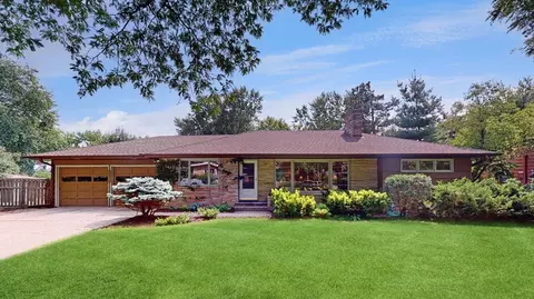 565 Otis Ave, Saint Paul, MN 55104