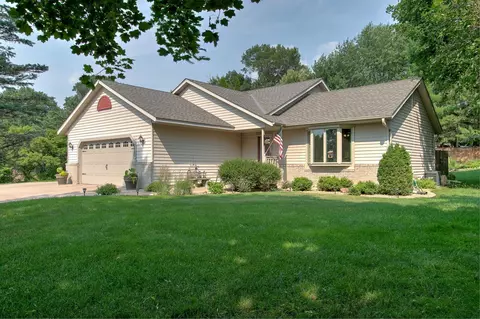 2960 E Rum River Dr S, Cambridge, MN 55008