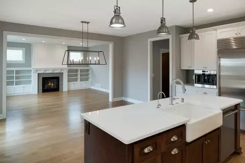 1789 Cheri Ct, White Bear Lake, MN 55110