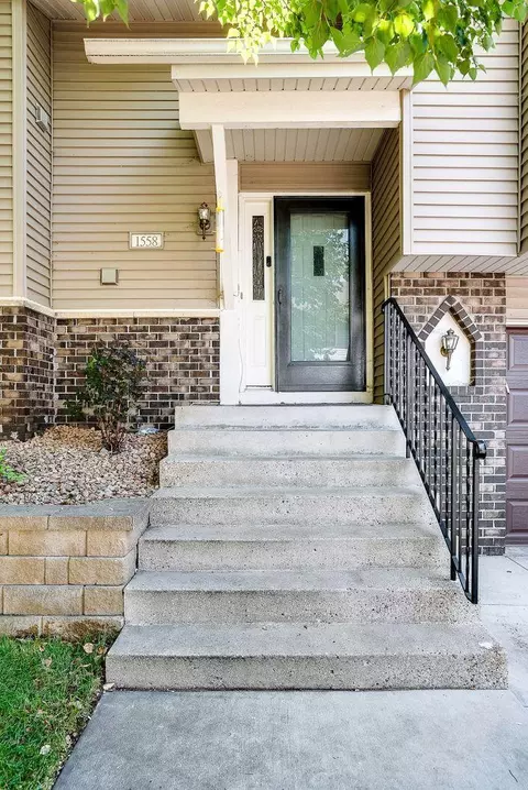 1558 Baylor Ct, Eagan, MN 55122 photo 2