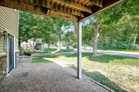 1558 Baylor Ct, Eagan, MN 55122 photo 32