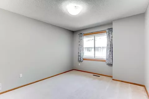 1558 Baylor Ct, Eagan, MN 55122 photo 23
